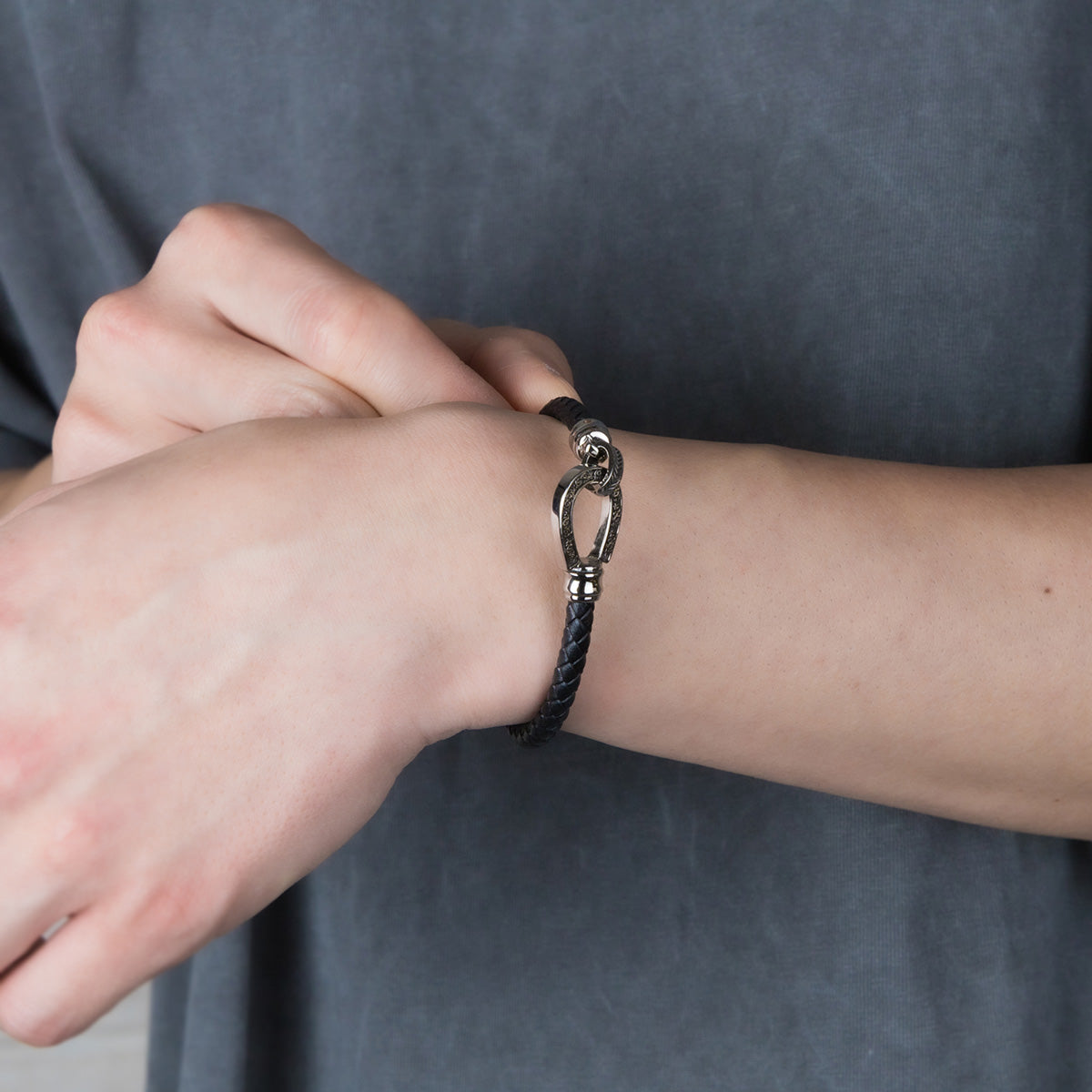 Classic Leather Bracelet (L)