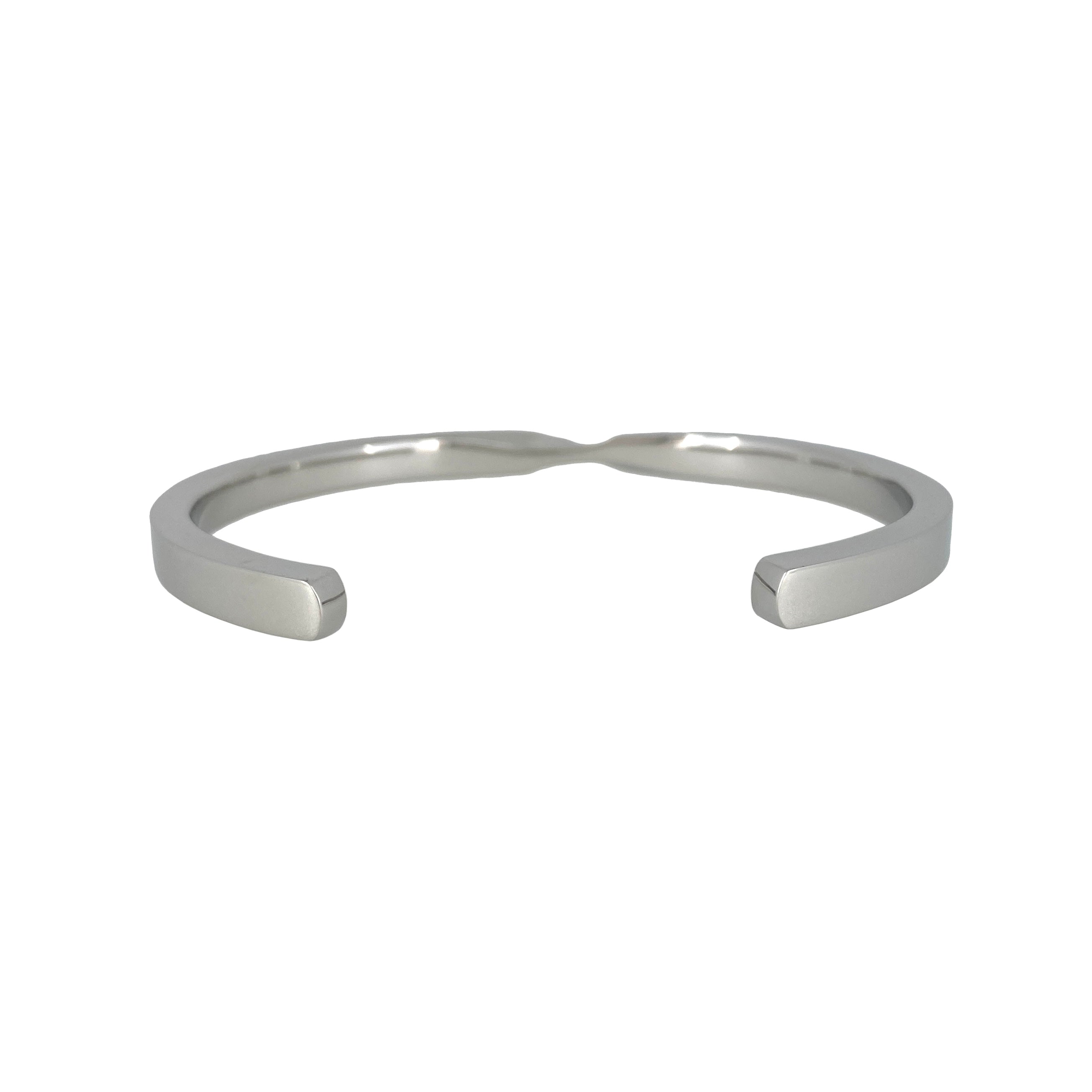 Half Twist Bangle (L)