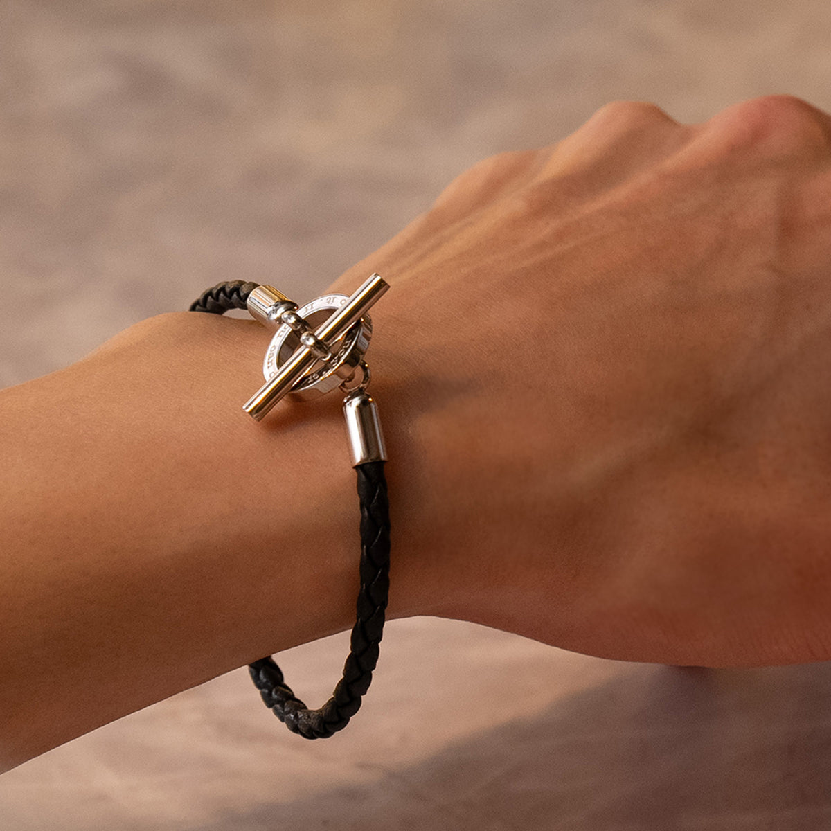 Mantel Leather Bracelet (L)