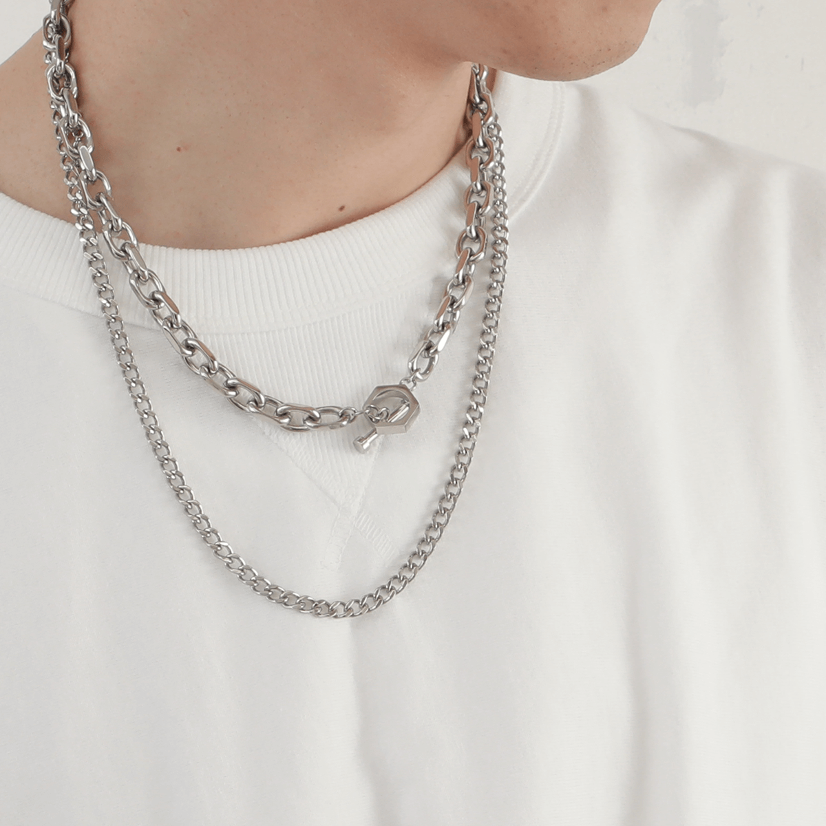 Mantel Chain Necklace