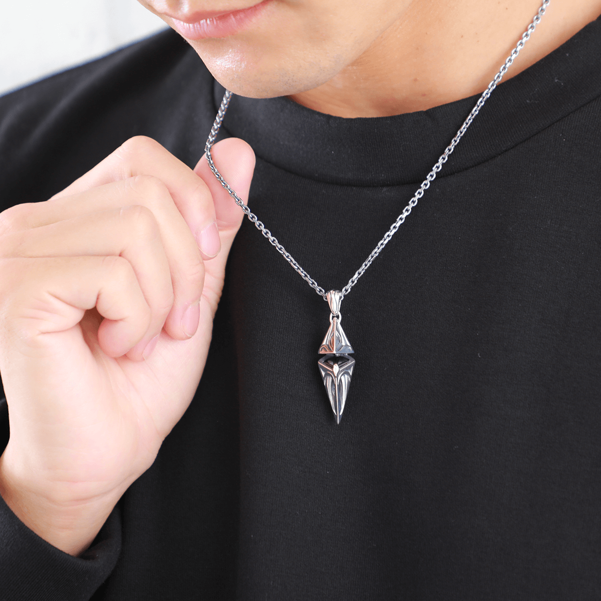 URBAN TRIBAL PENDULUM CHECKER CUT STONE PENDANT