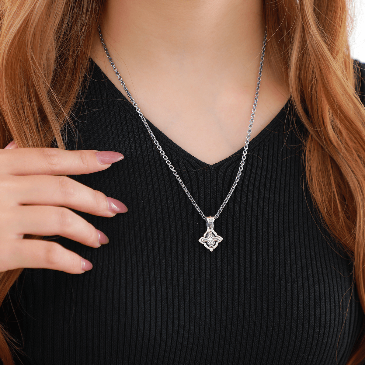 TRIPLE X EDITION URBAN TRIBAL PENDANT M