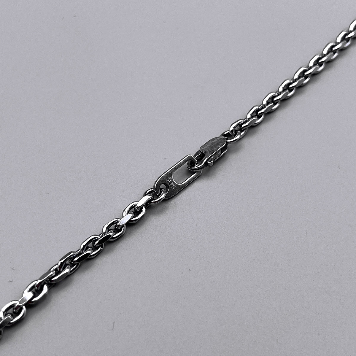TRIPLE X EDITION URBAN TRIBAL PENDANT L