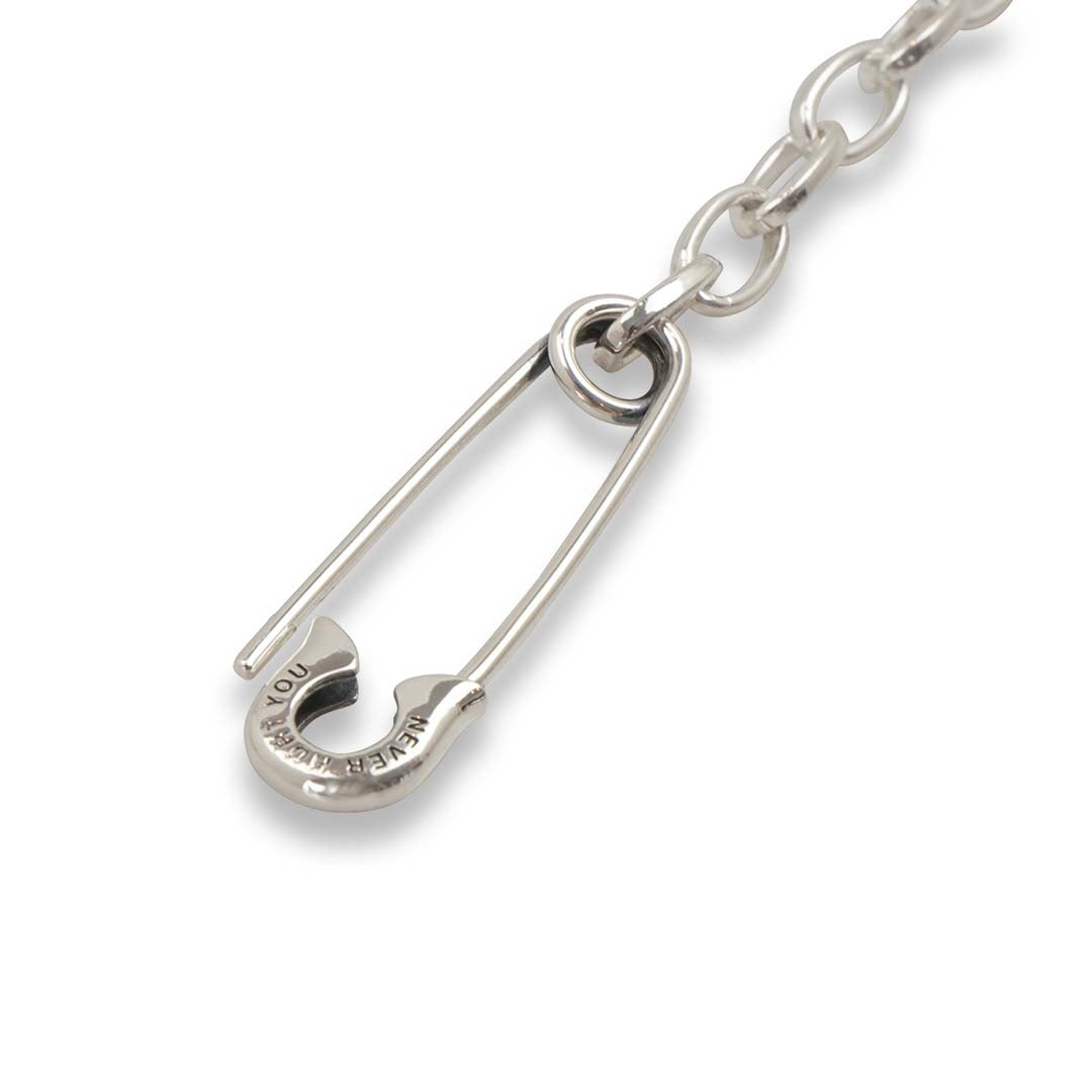 OFF THE WALL NEVER HURT YOU SAFETY PIN CHAIN NECKLACE