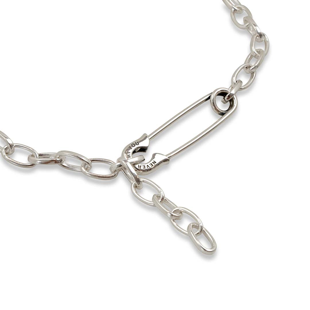 OFF THE WALL NEVER HURT YOU SAFETY PIN CHAIN NECKLACE