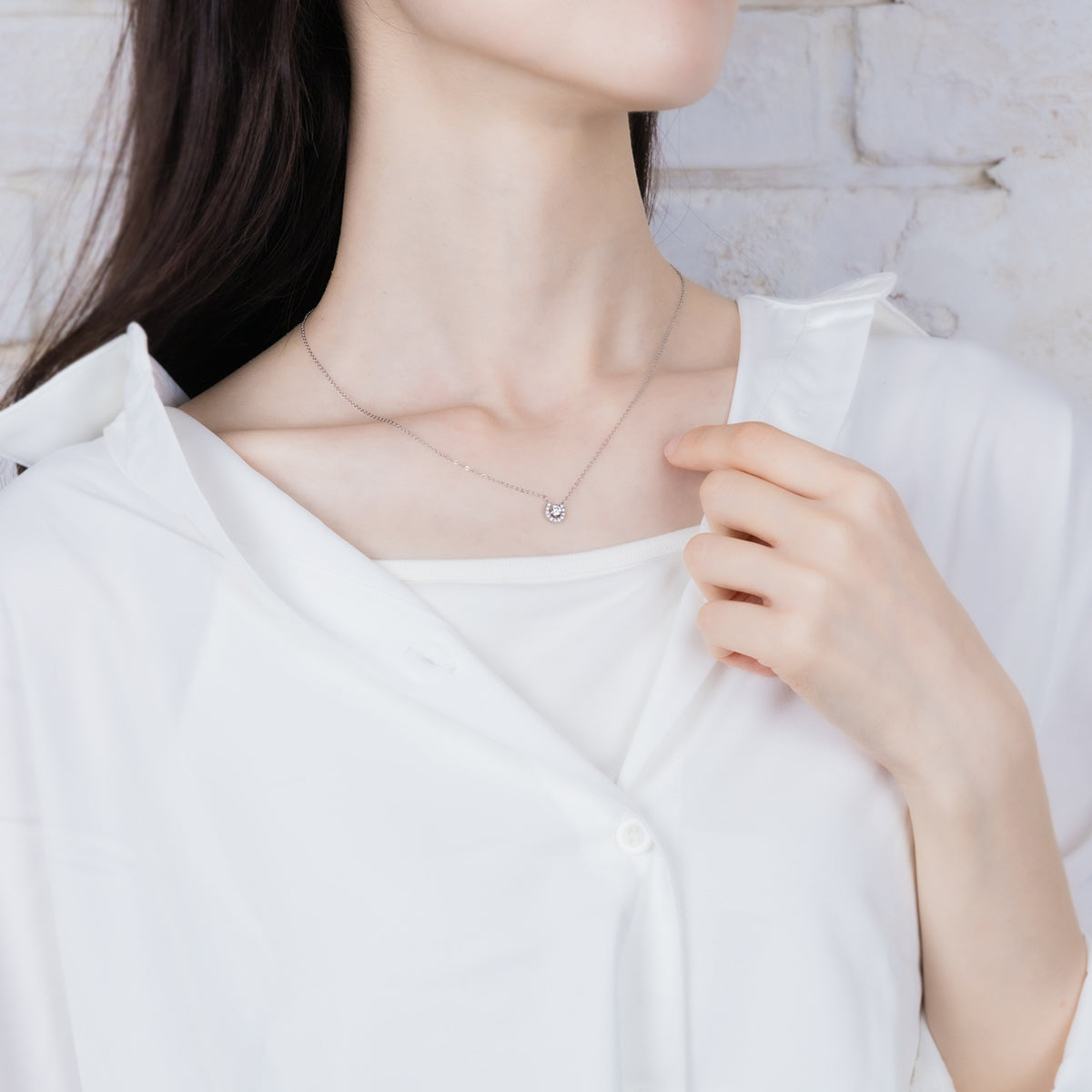 Horseshoe Necklace
