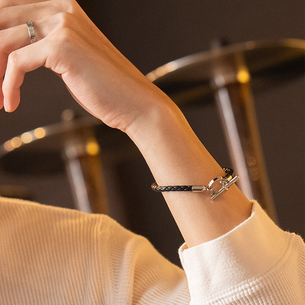 Mantel Leather Bracelet (L)