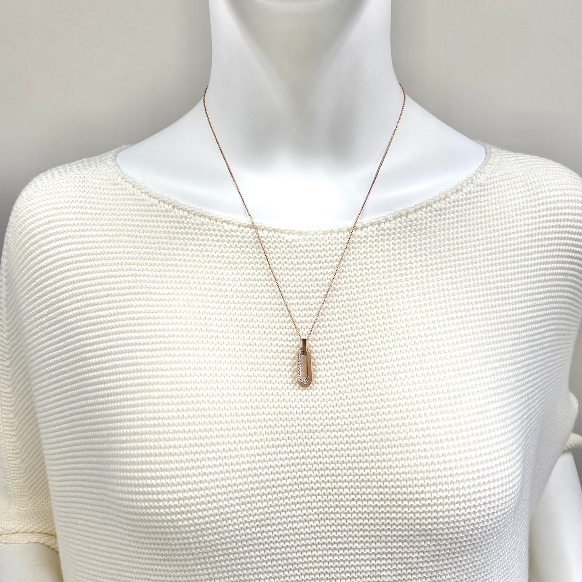 Double oval necklace
