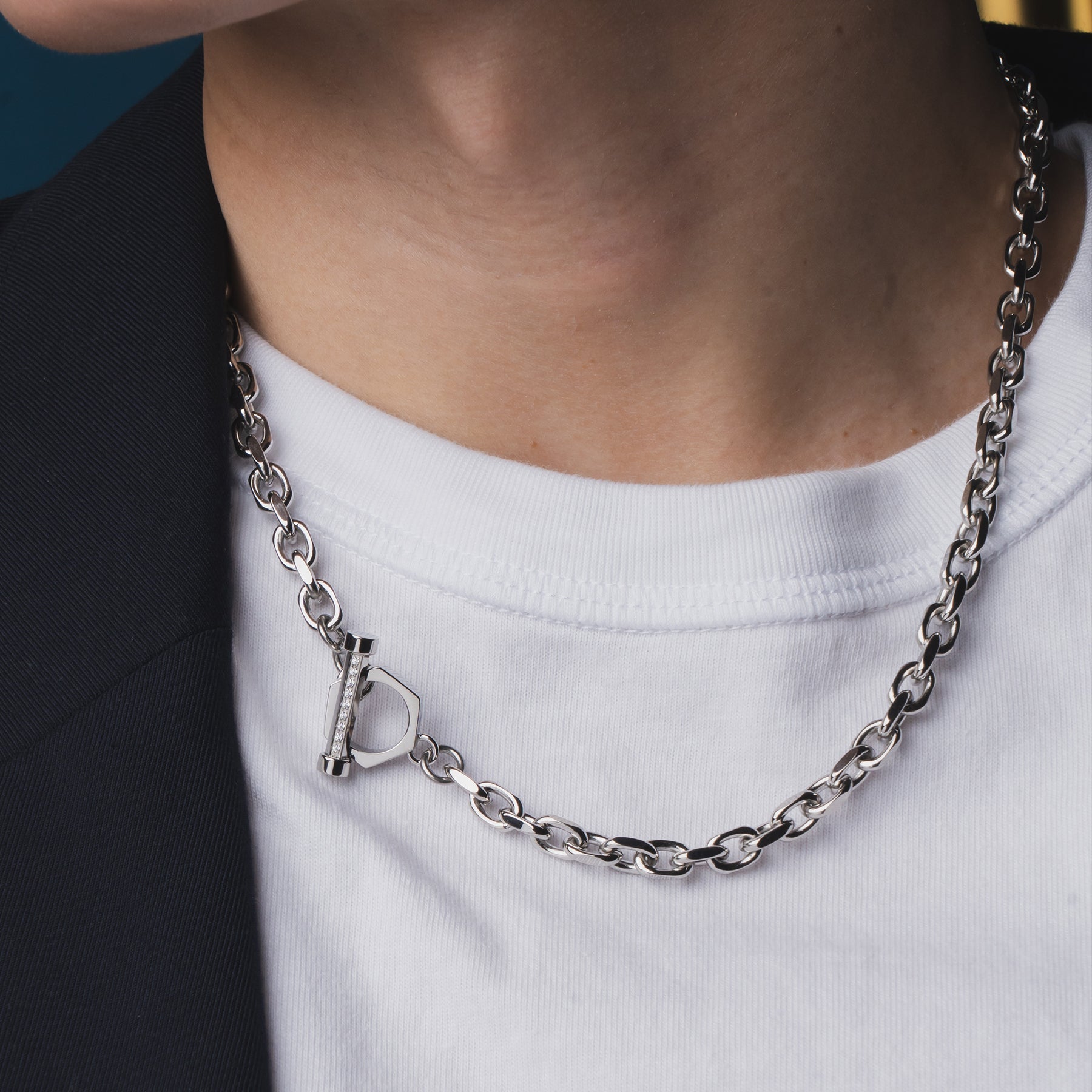Mantel Chain Necklace