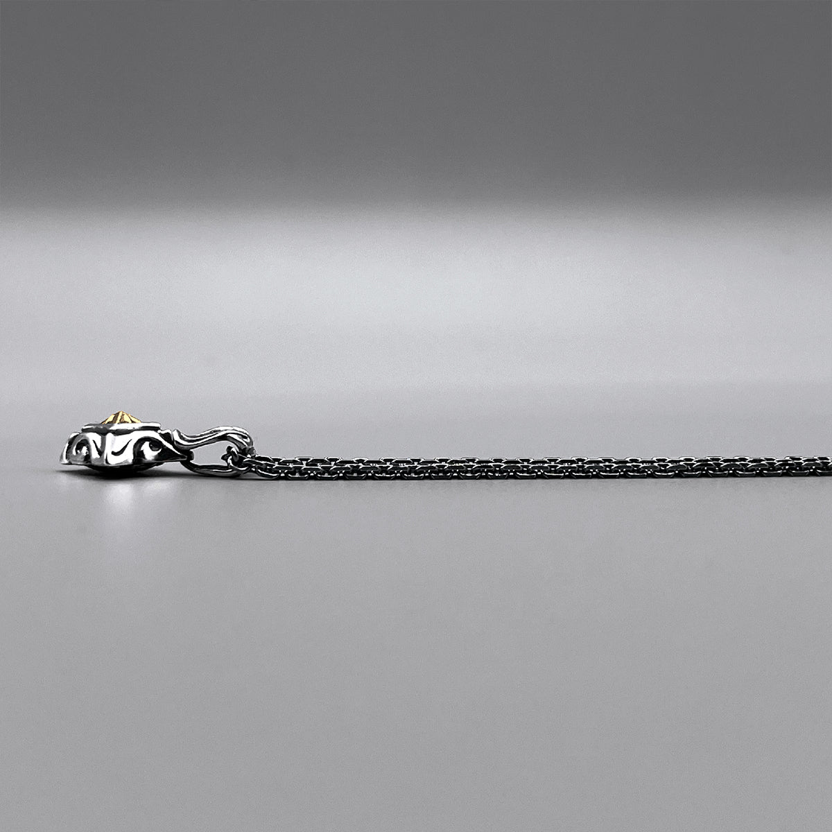 TRIPLE X EDITION URBAN TRIBAL PENDANT S SV × K10YG