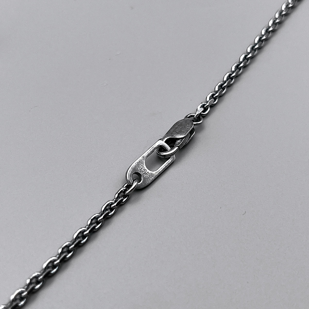 TRIPLE X EDITION URBAN TRIBAL PENDANT M