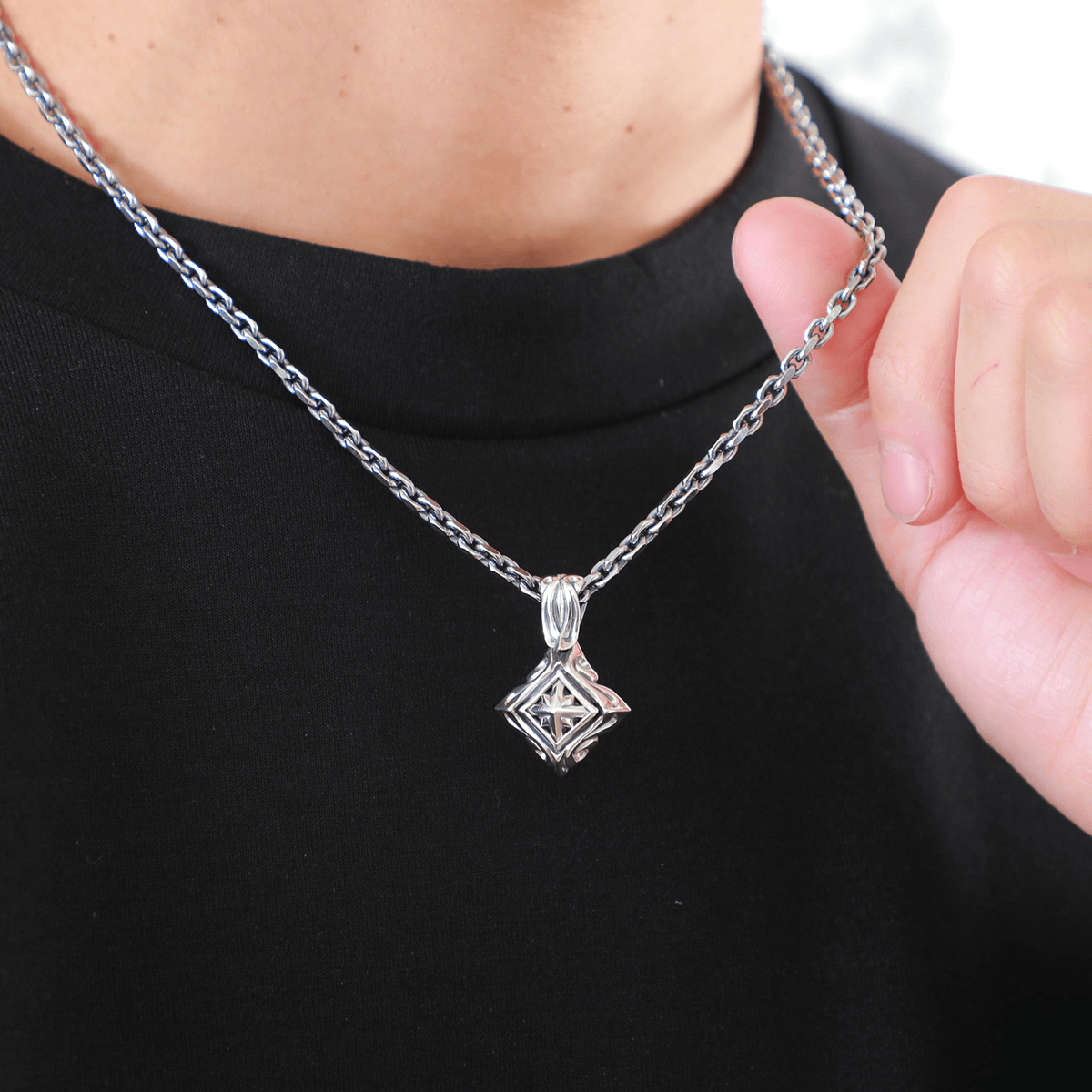 TRIPLE X EDITION URBAN TRIBAL PENDANT L