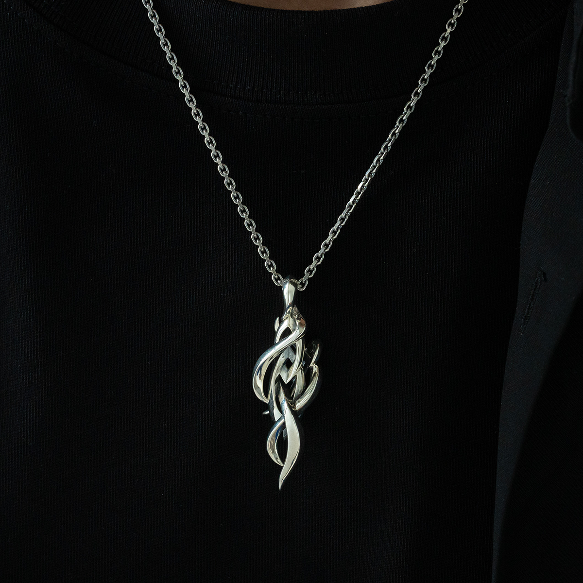 TENTACLES EDITION SHARP DOBLE RING PENDANT