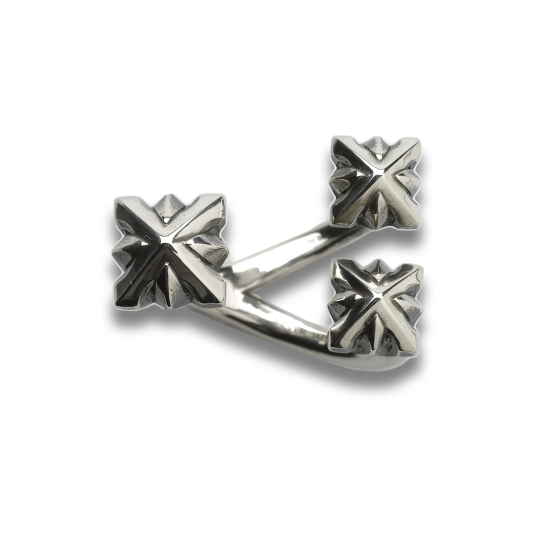 TRIPLE X 3 STUDS FREE RING