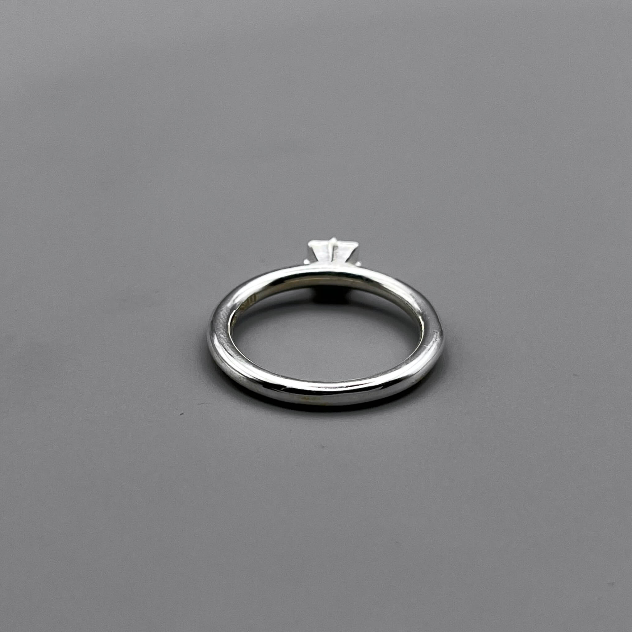TRIPLE X STUDS SOLITIRE RING